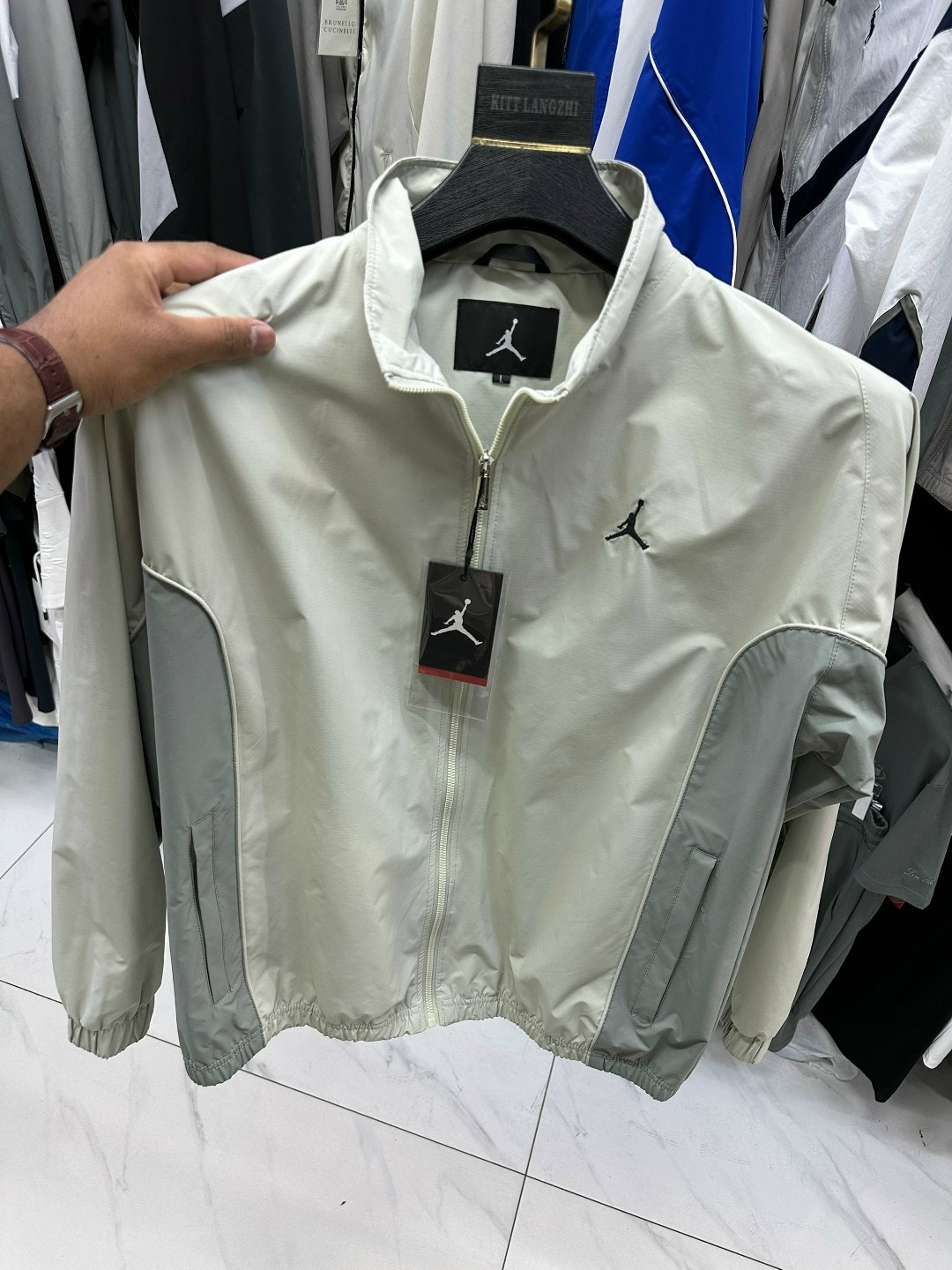 ветровка джордан рефлектив,легкая куртка,nike air jordan,куртка jordan,ветровка jordan