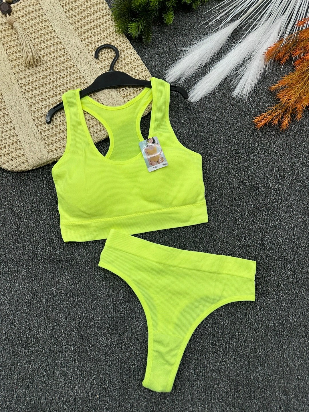 комплект спортивного нижнего белья,комплект нижнее белье,нижнее белье женский комплект,костюм женский для фитнеса,комплект для фитнеса