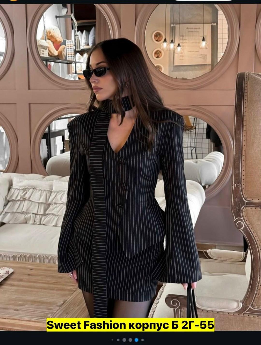 костюм двойка пиджак и юбка,костюм женский с юбкой и пиджаком,костюм двойка женская,костюм в полоску с приталенный жакетом юбкой,женский костюм с приталенным жакетом и юбка