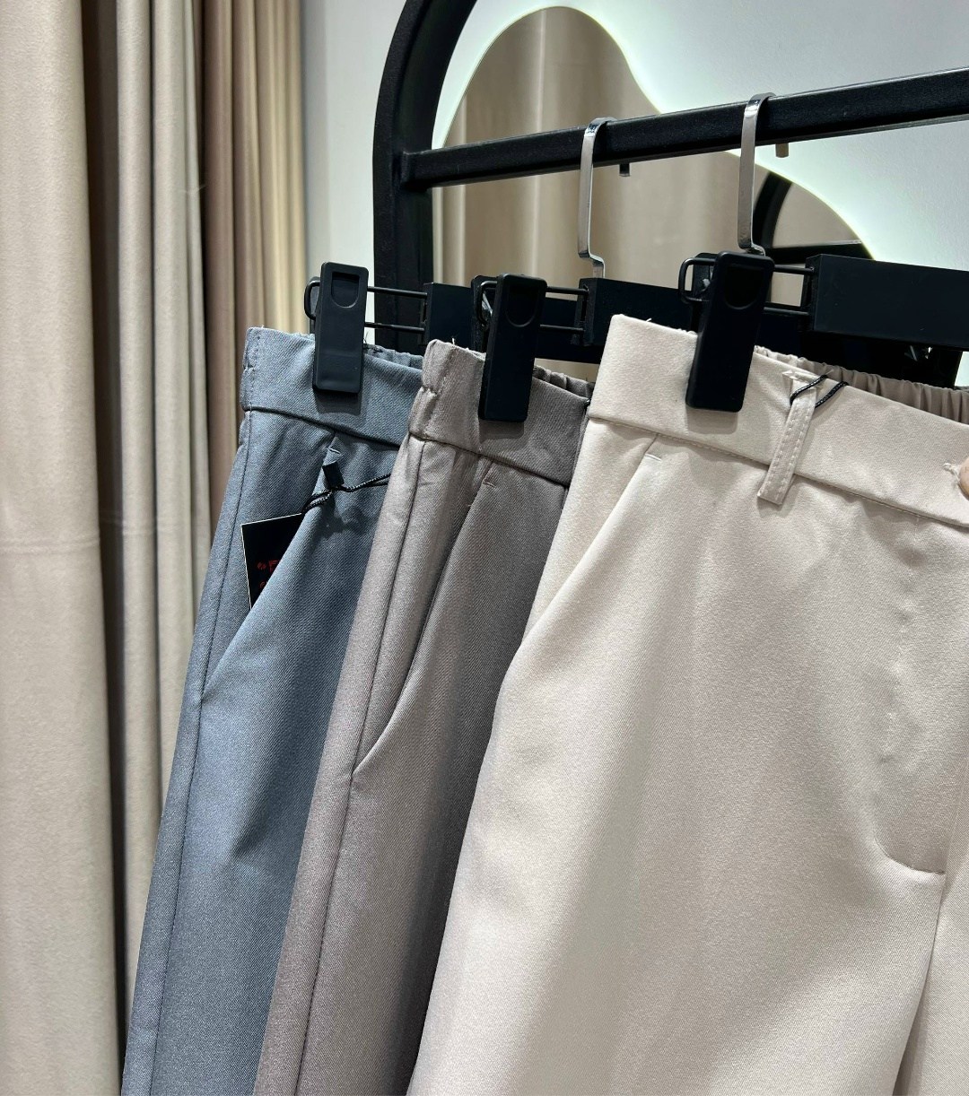 классические брюки,брюки светлые,элегантные брюки,брюки женские,брюки классик