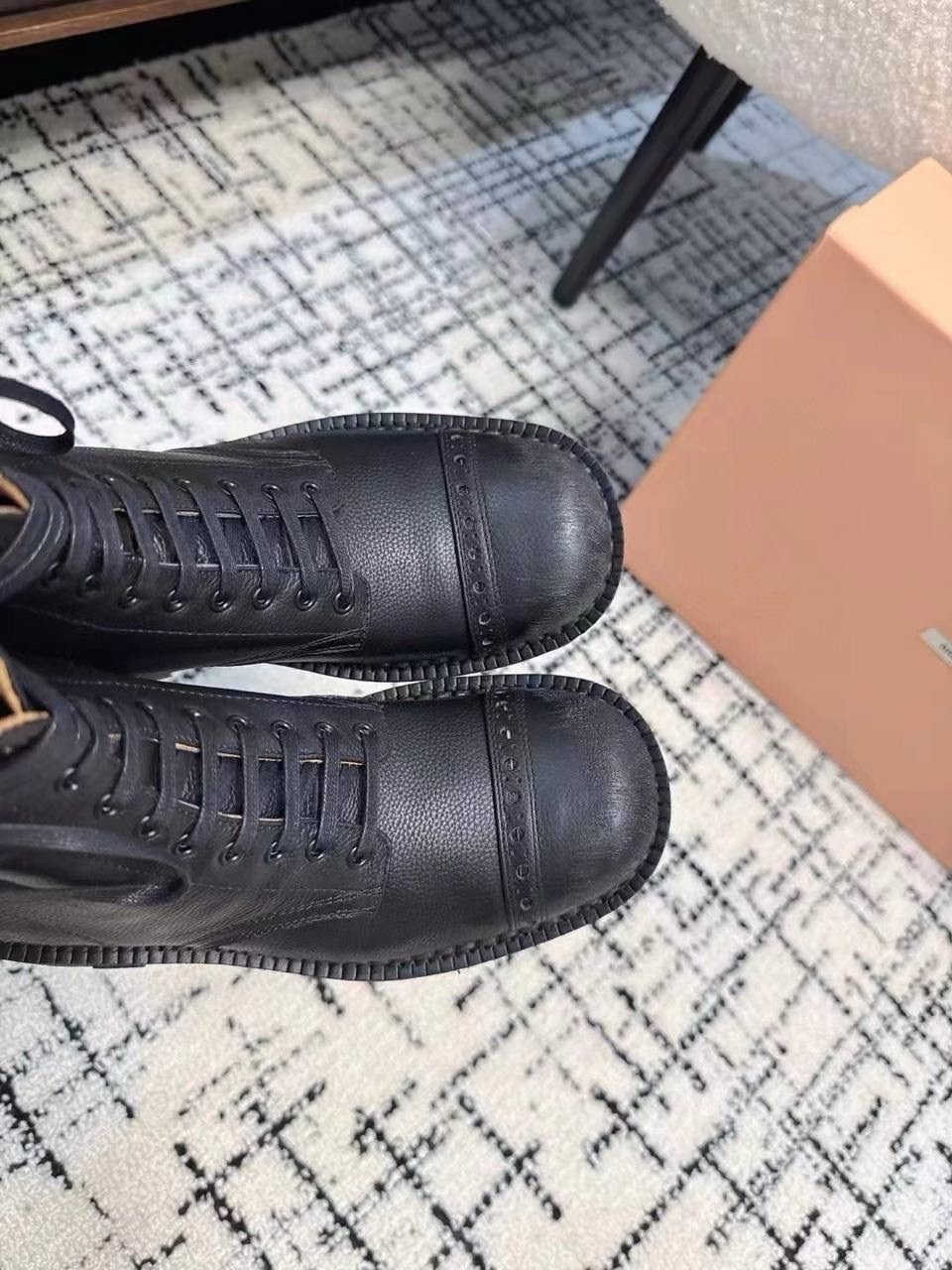 ,байкерские ботинки из натуральной кожи,байкерские ботинки из натуральной кожи женские 2026,модные ботинки,ботинки женские