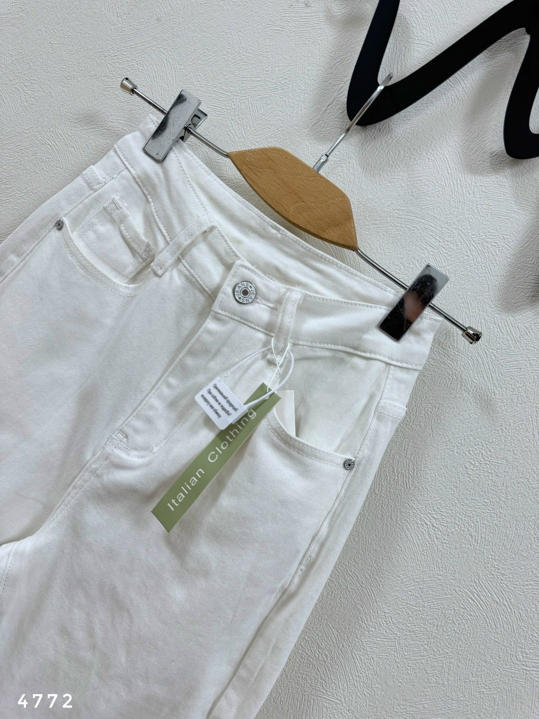 белые джинсы,женские белые джинсы,женские джинсы,джинсы модные,брюки джинсы