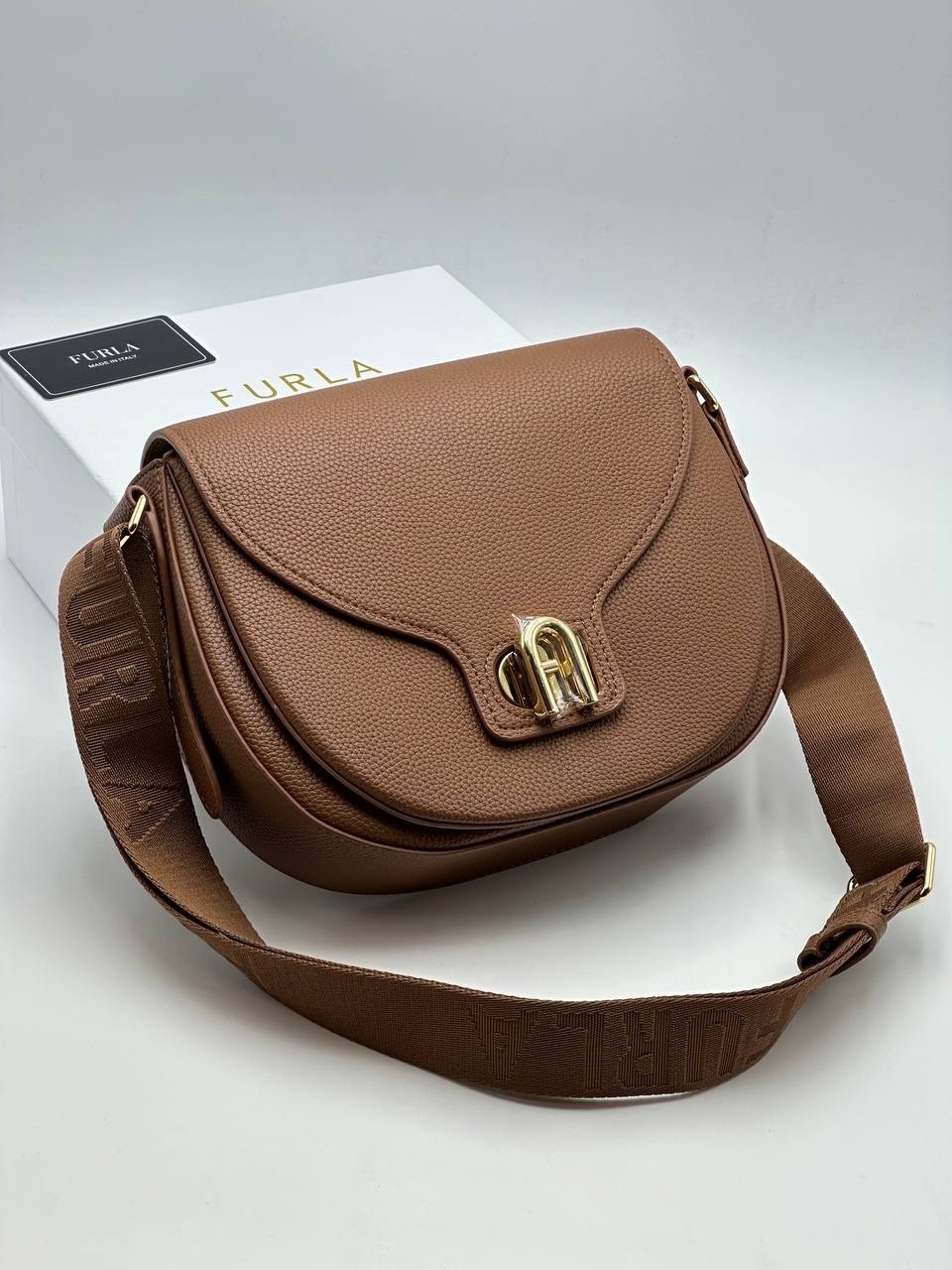 женская сумка,сумка,сумка через плечо coccinelle,сумка coccinelle,coccinelle сумка на плечо