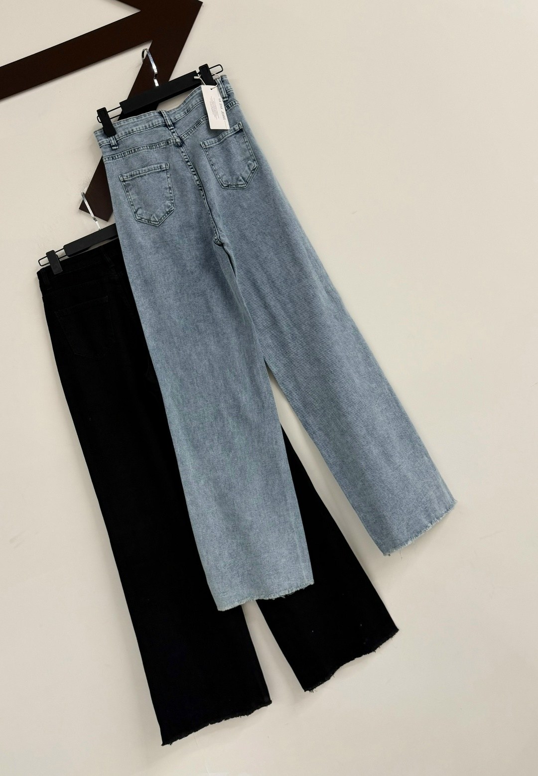 джинсы со стразами,джинсы клеш со стразами h&a collection,джинсы со стразами в золла,джинсы со стразами женские,брюки со стразами