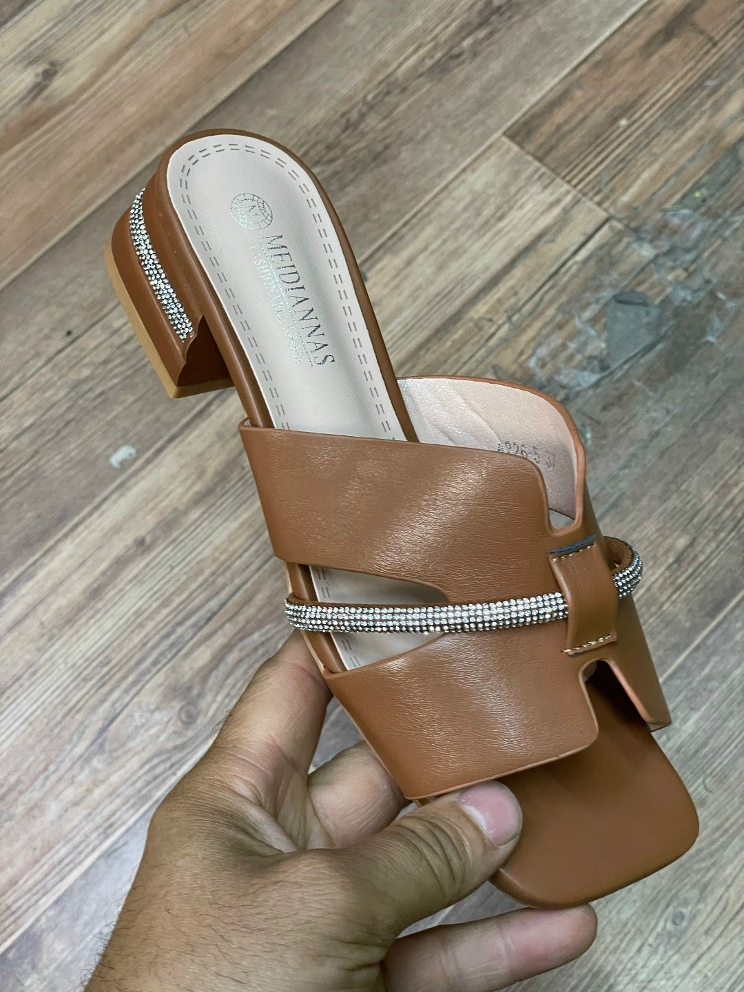 ,босоножки женские, женская,женские шлепанцы,модные босоножки