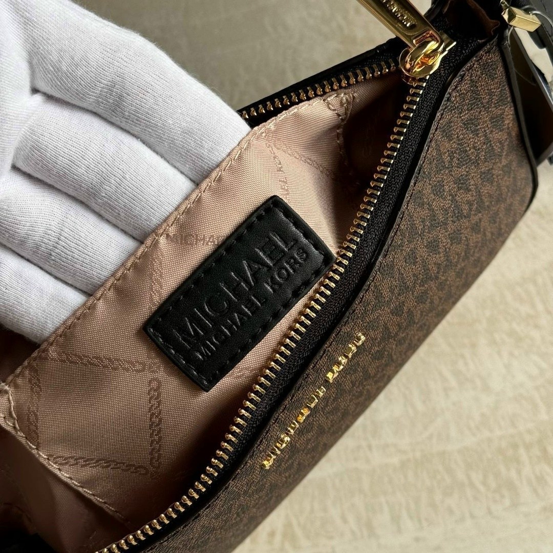 сумка женская michael kors,сумки michael kors,сумка кросс боди michael kors,michael kors jet set travel,сумка michael kors кроссбоди