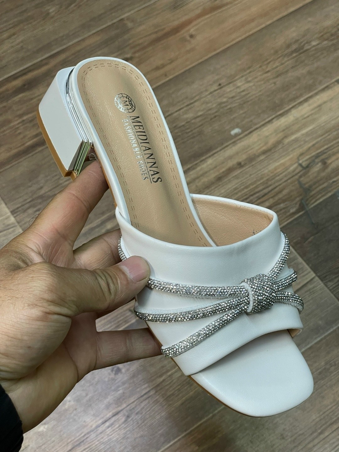 ,босоножки женские, женская,женские шлепанцы,модные босоножки