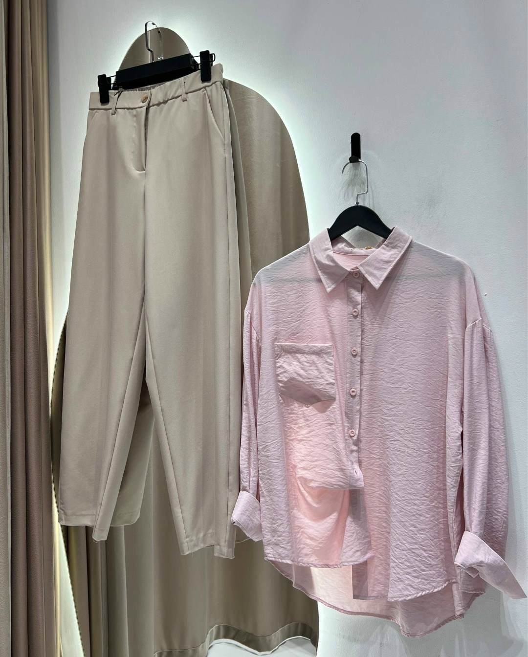 классические брюки,брюки светлые,элегантные брюки,брюки женские,брюки классик