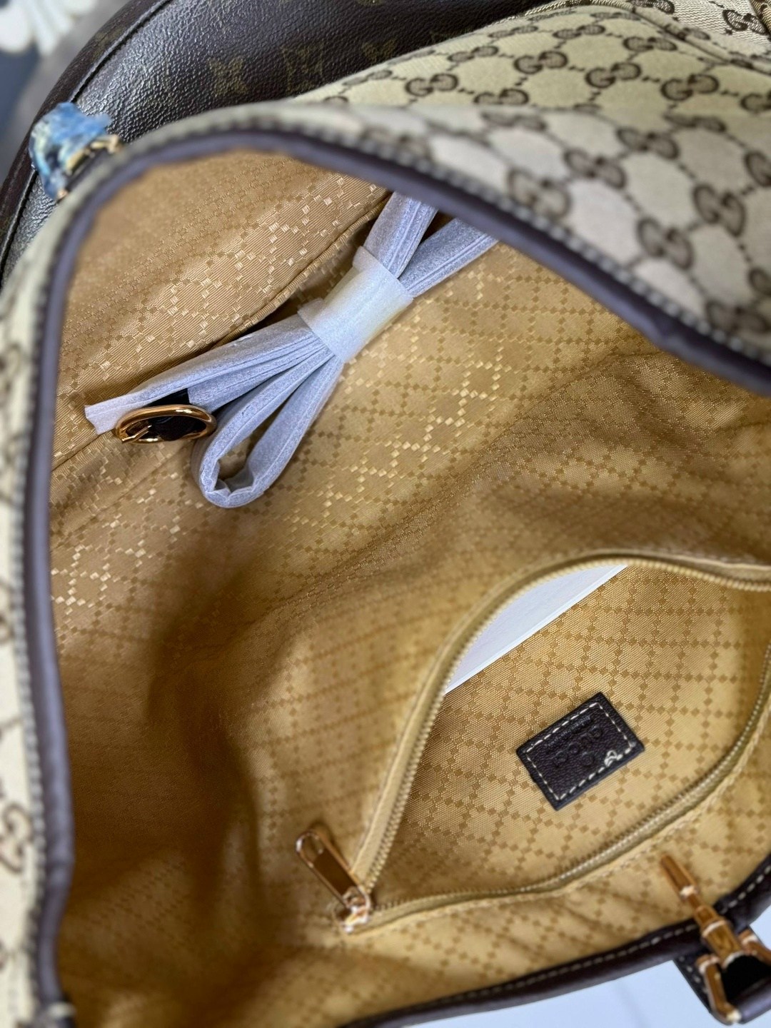 сумка gucci,повседневная женская сумка gucci,сумки гуччи женские,сумки гуччи,сумка мешок гуччи