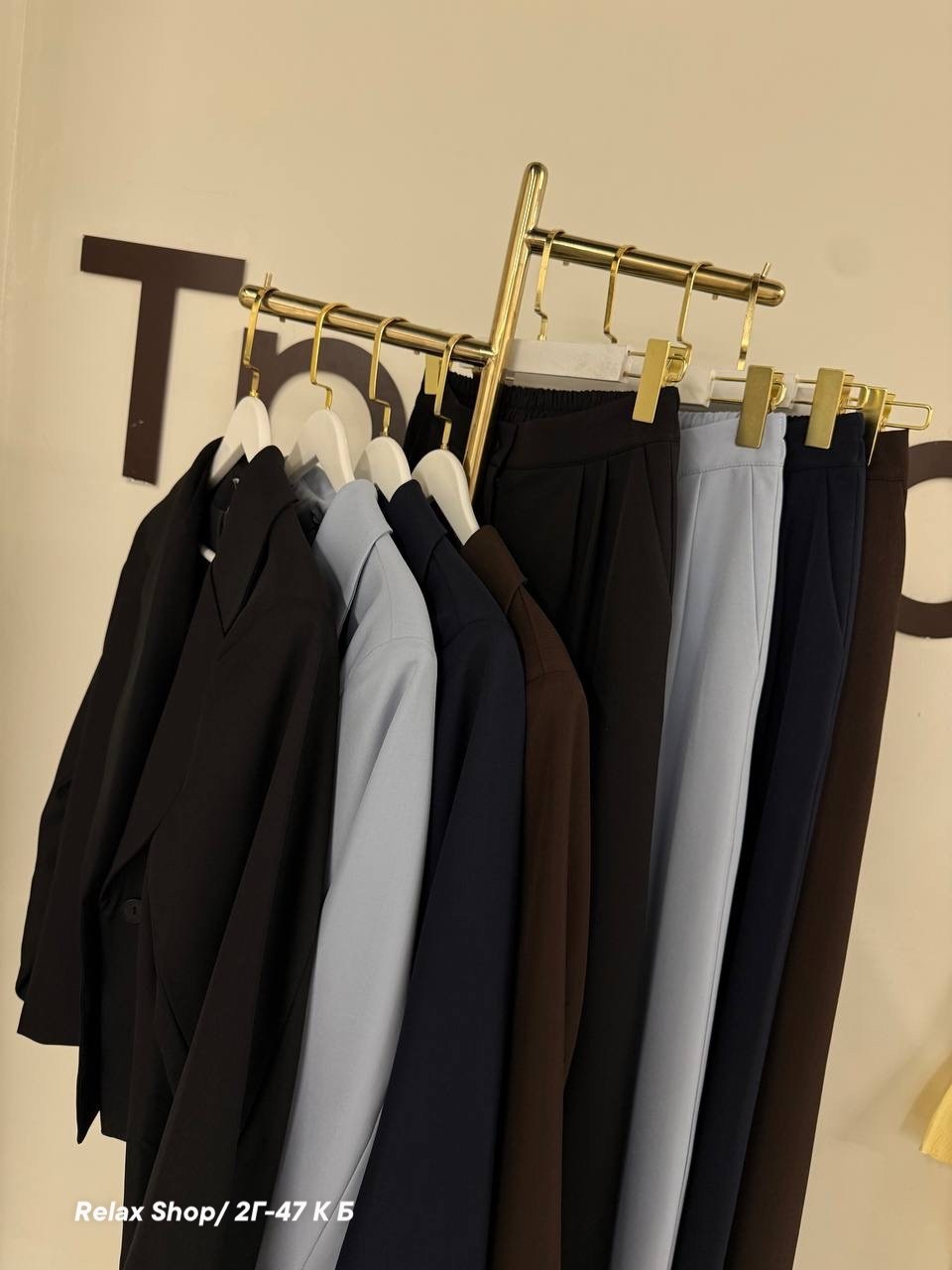 костюм брючный деловой с пиджаком классический mystique veil 225723301,брючный костюм,классический брючный костюм с пиджаком cosmo brand,костюм брючный деловой с пиджаком классический mystique veil,ко