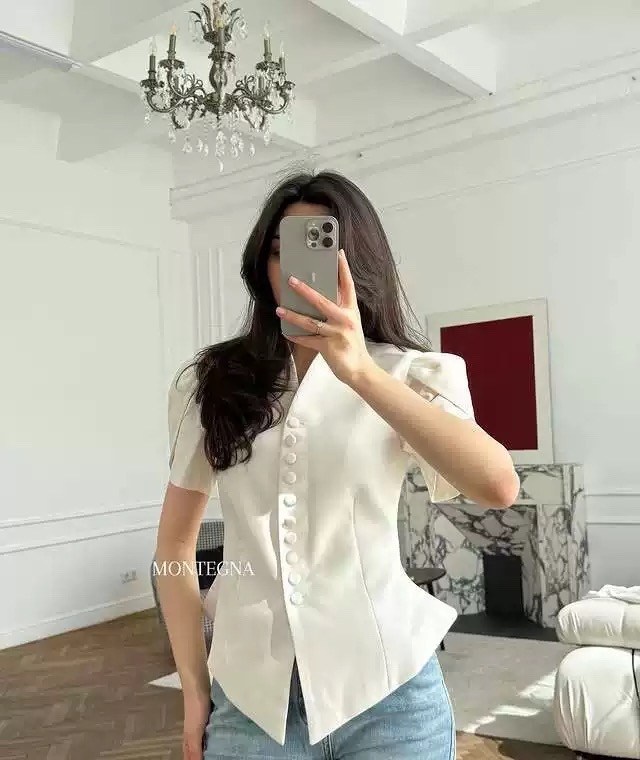 пиджак приталенный с коротким рукавом и баской mm dream collection,элегантный костюмный пиджак с коротким рукавом и баской,пиджак женский с короткими рукавами,блузка элегантная,стильная блуза