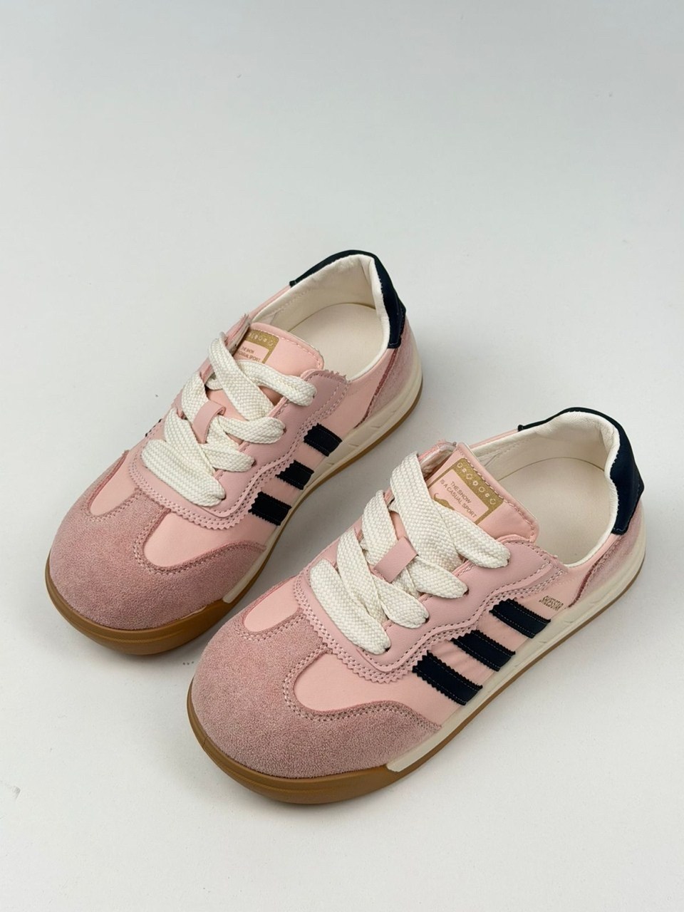 ,женские кроссовки,спортивная ,повседневные кроссовки,модные кеды