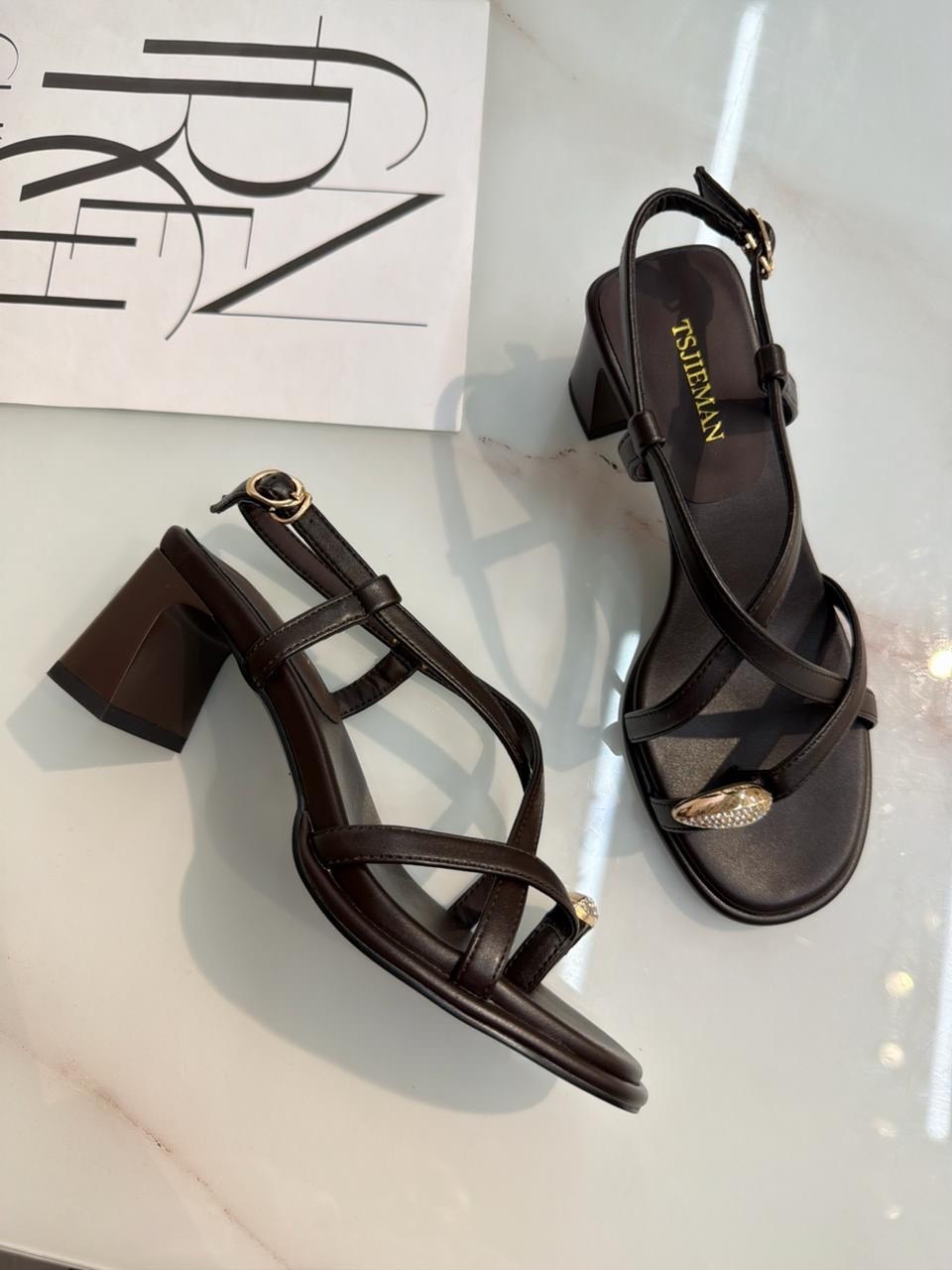 женские босоножки,женские сандалии,,модные босоножки,сандалии