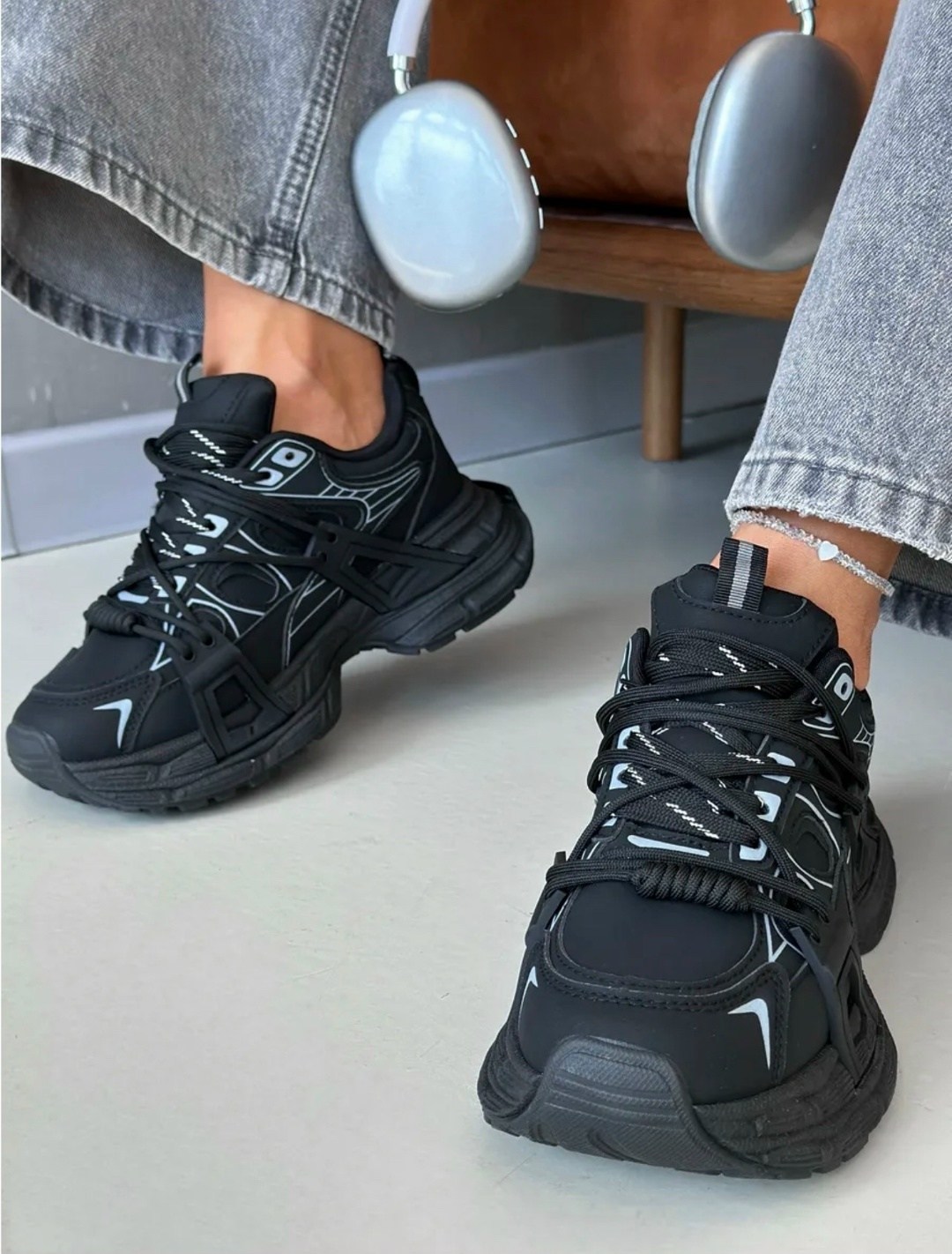 кроссовки баленсиага трек черные,кроссовки balenciaga track,кроссовки balenciaga,женские кроссовки balenciaga,мужские кроссовки balenciaga track в стиле баленсиага черные многослойная подошва