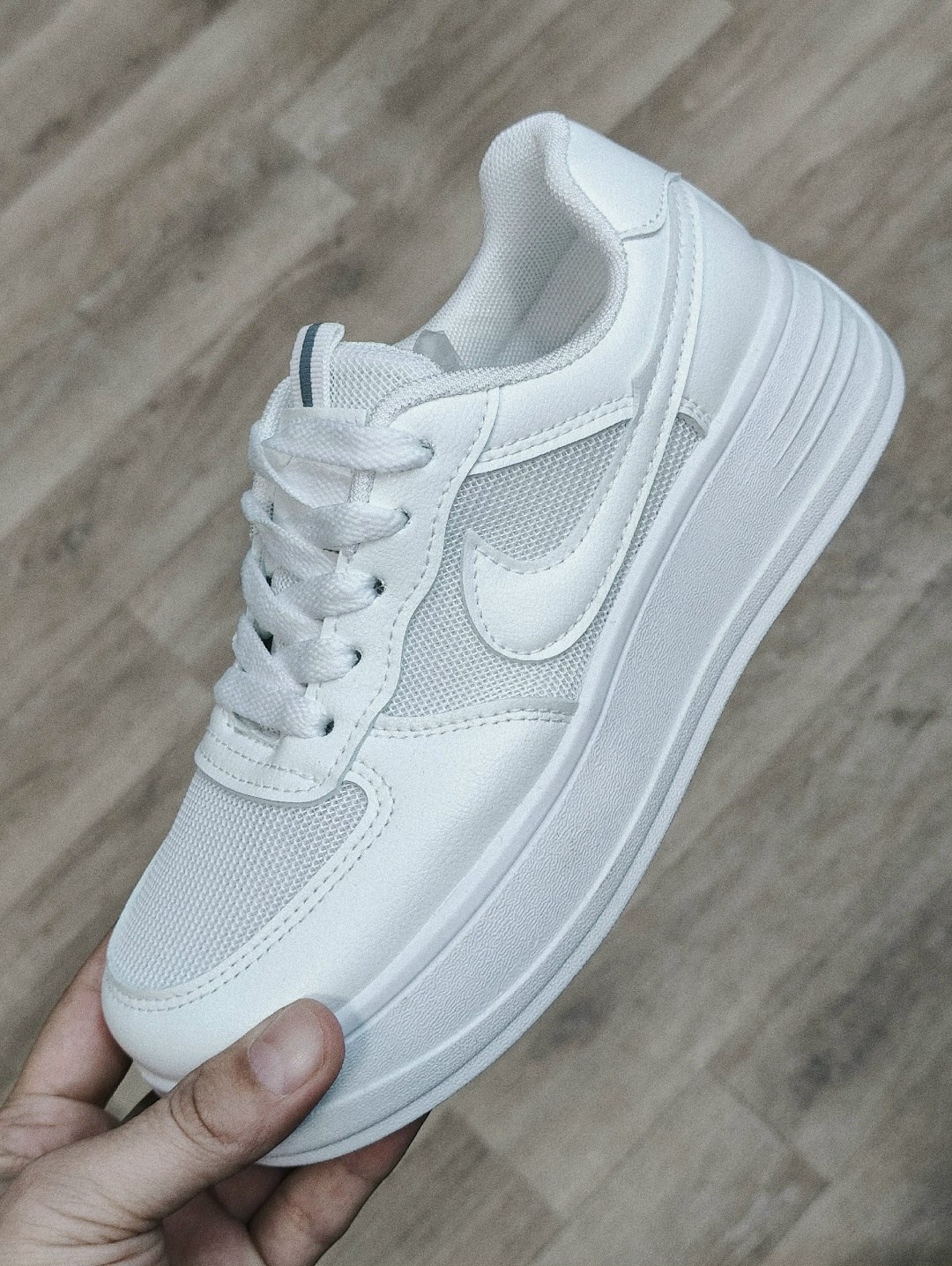 кроссовки женскиe,,кроссовки для женщин,кроссовки белые,кроссовки для девушек