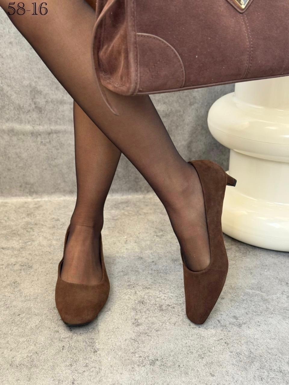 туфли женские на каблуке лодочки замшевые на,туфли на каблуке лодочки замшевые,туфли charlieze на замшевом каблуке boss бежевый,туфли женские замшевые,туфли лодочка