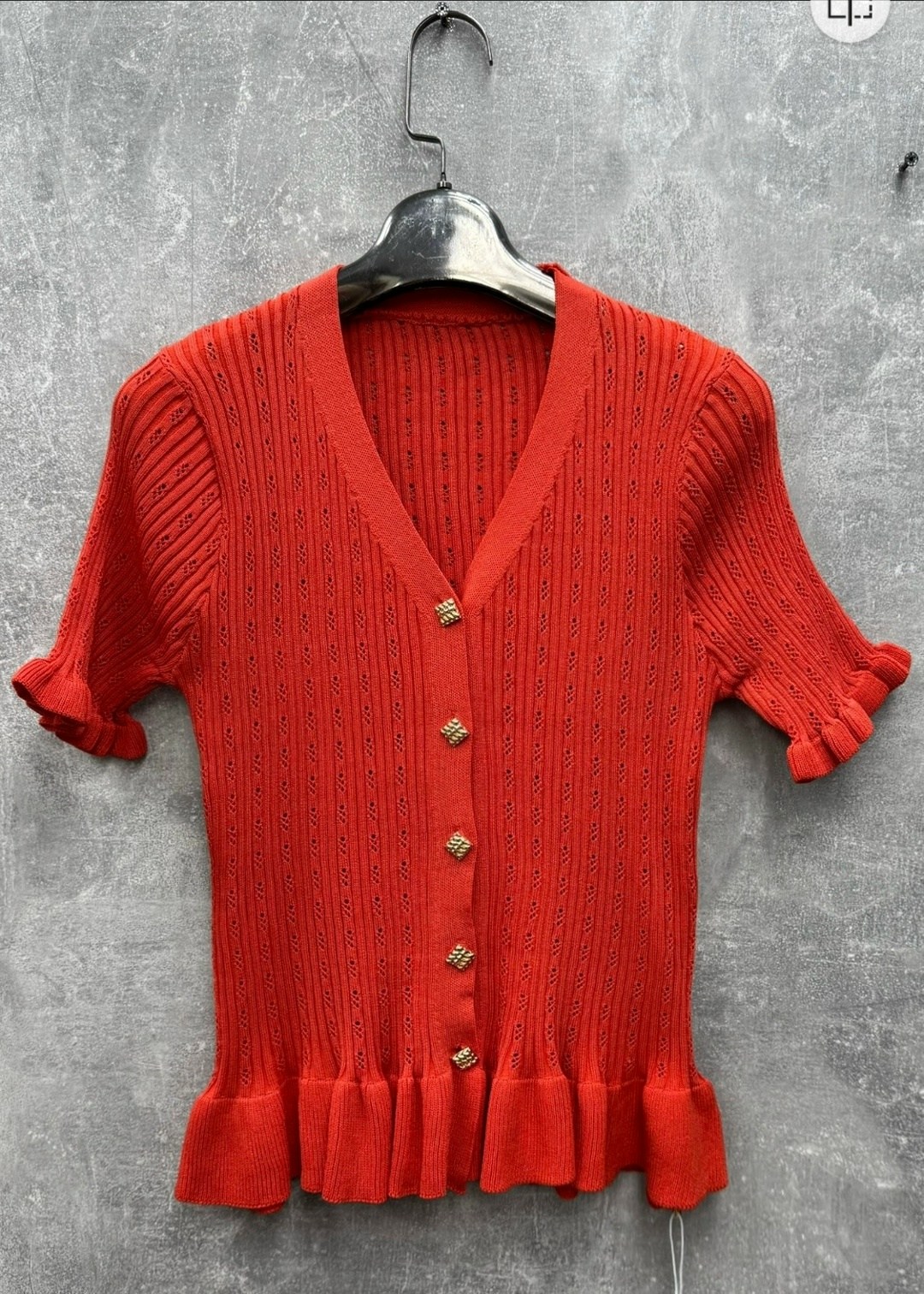 свитер джемпер,джемпер кардиган,блузка женская,женский трикотажный джемпер с воланами,красный джемпер