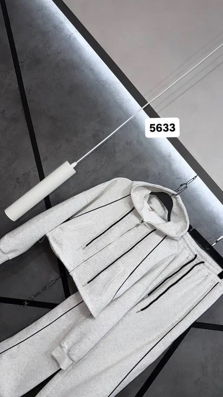 спортивный костюм,спортивные костюмы ,спортивный костюм женский,костюм спортивный женские спортивные костюмы,спортивный костюм brunello cucinelli