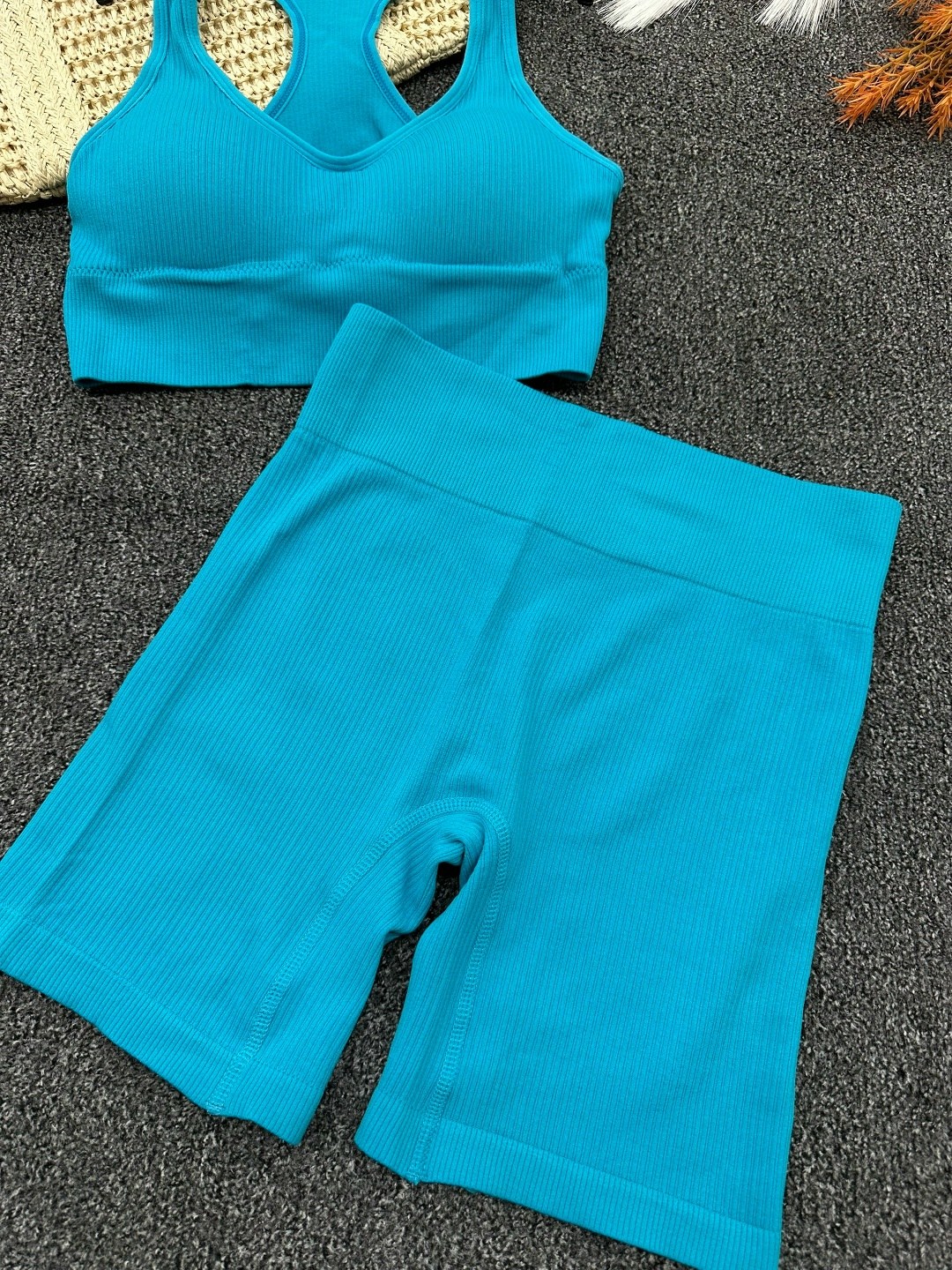 комплект спортивного нижнего белья,комплект нижнее белье,нижнее белье женский комплект,костюм женский для фитнеса,комплект для фитнеса