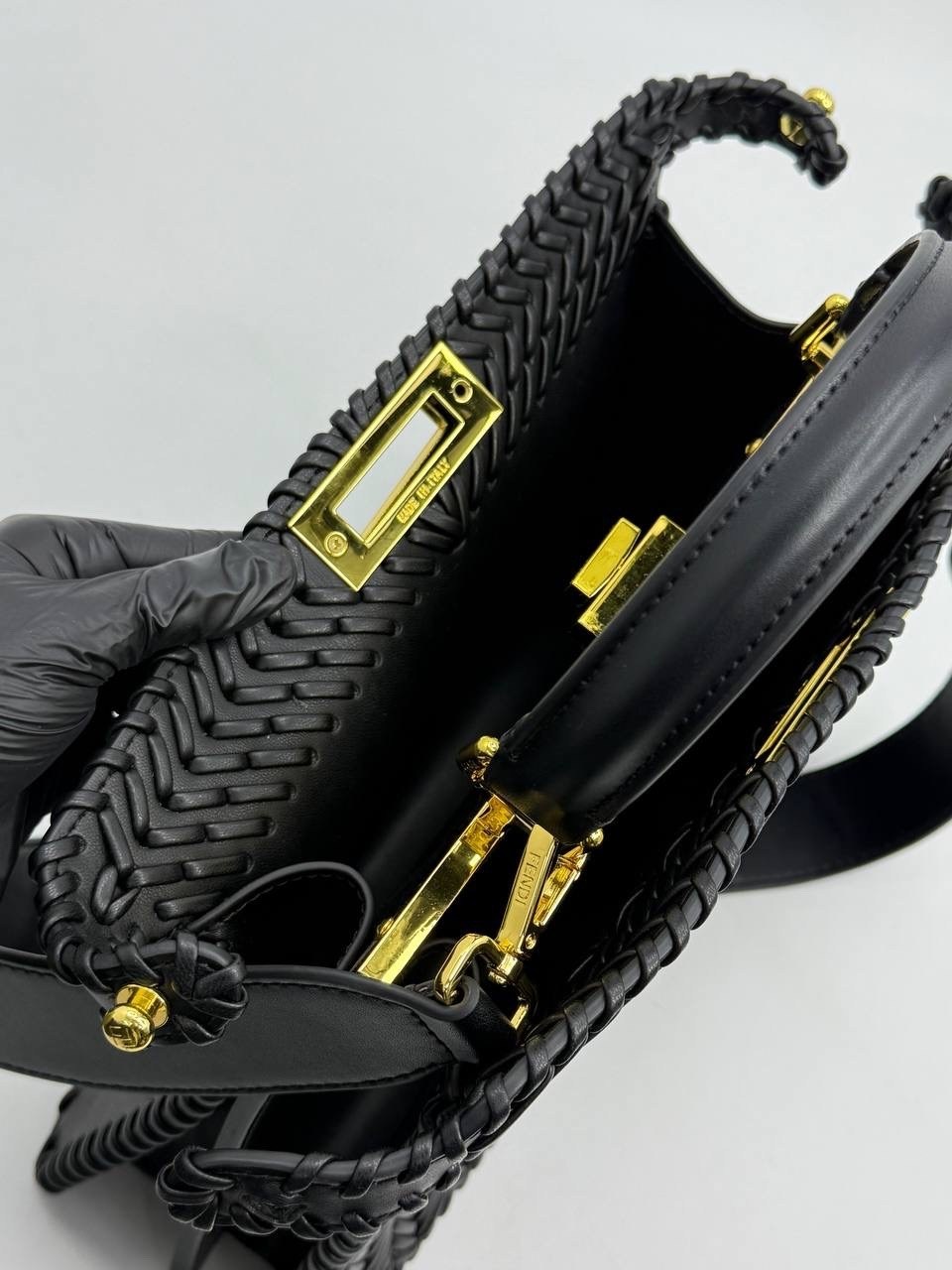 сумка,fendi сумки,фенди сумка,сумка женская fendi,сумки аксессуары