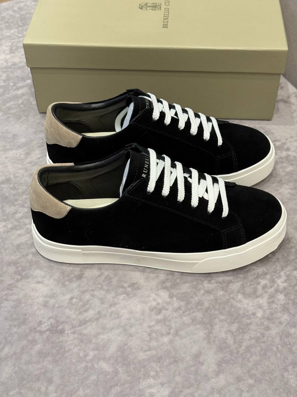 кеды замшевые,чёрные замшевые кроссовки brunello cucinelli,brunеllо сuсinеlli чёрные замшевые кроссовки,замшевые кроссовки brunello cucinelli,