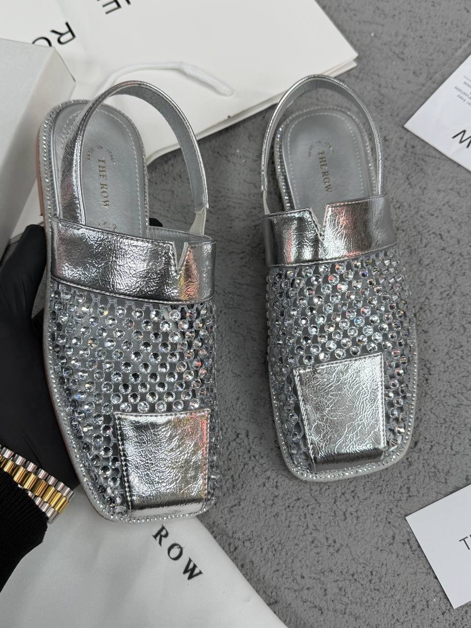 ,женские шлепанцы,модные шлепки,модные шлепанцы,женские босоножки