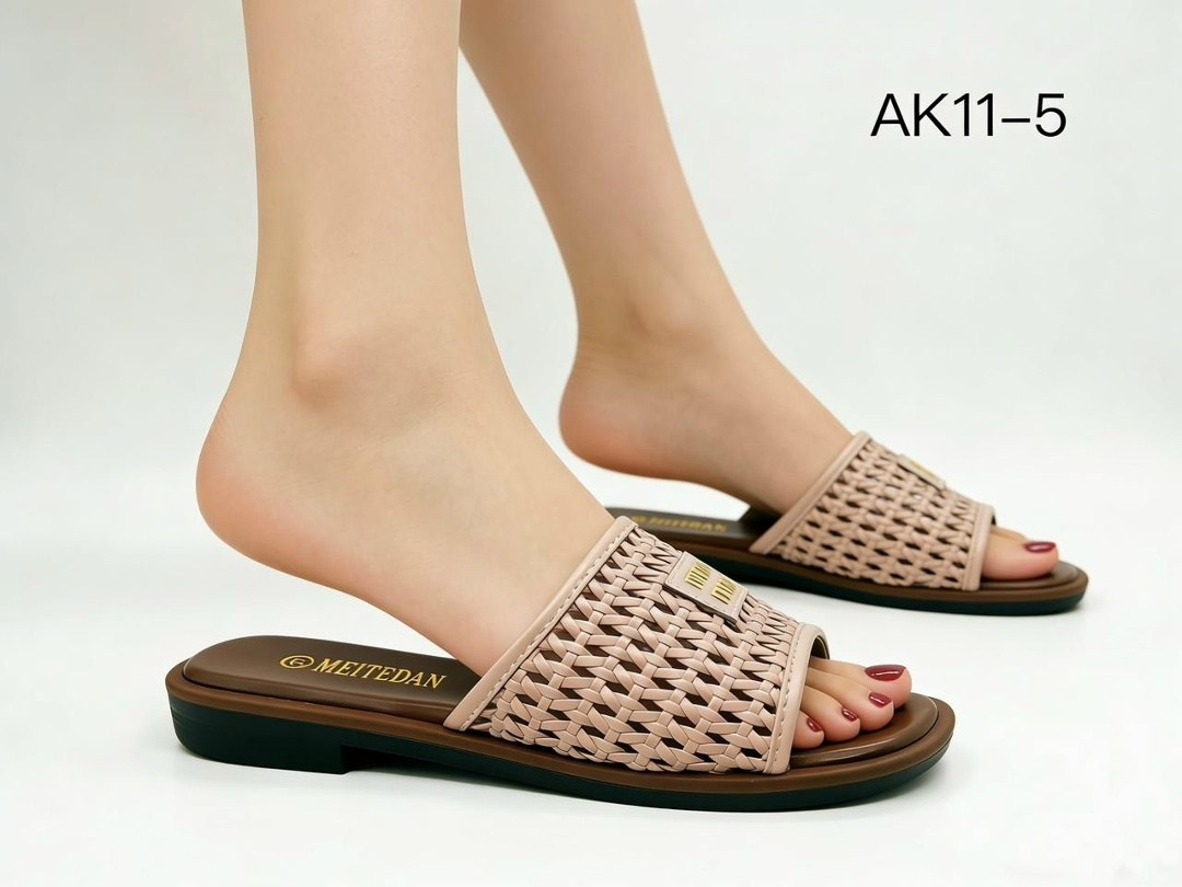 женские шлепанцы,шлепки женские,, женская,женские тапки