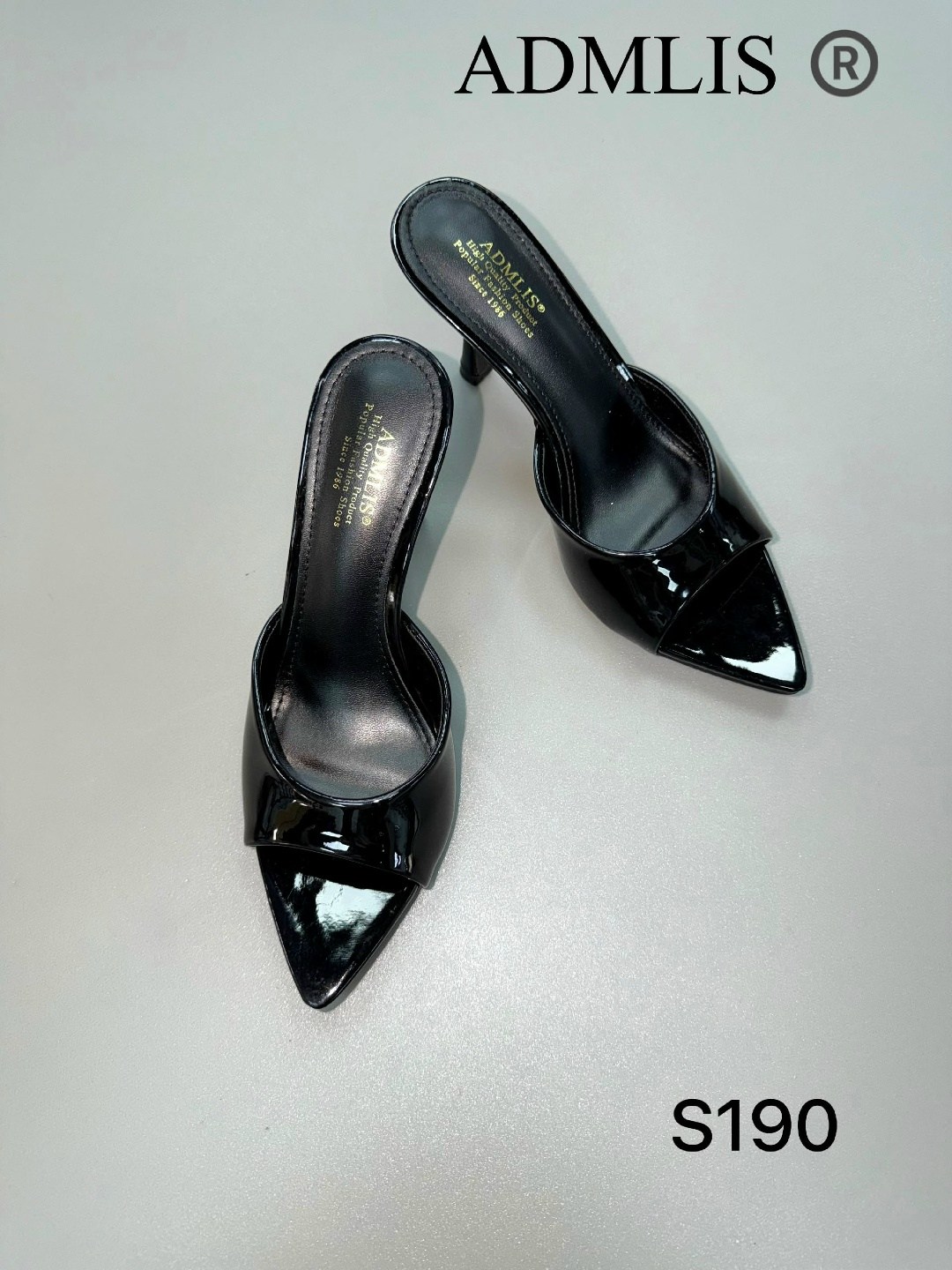 ,босоножки на шпильках,бежевые кожаные босоножки the row на низком каблуке,женская ,женские босоножки