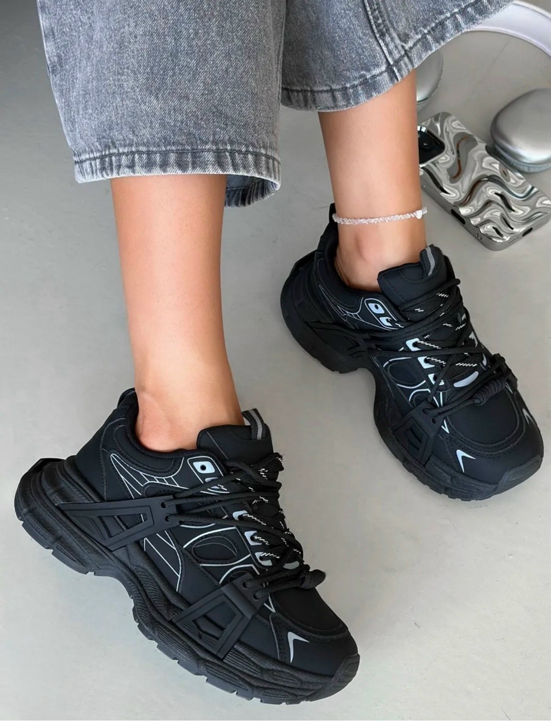 кроссовки баленсиага трек черные,кроссовки balenciaga track,кроссовки balenciaga,женские кроссовки balenciaga,мужские кроссовки balenciaga track в стиле баленсиага черные многослойная подошва