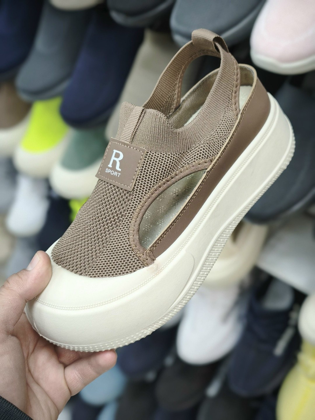 ,женская ,женские кроссовки,повседневная ,парусиновая