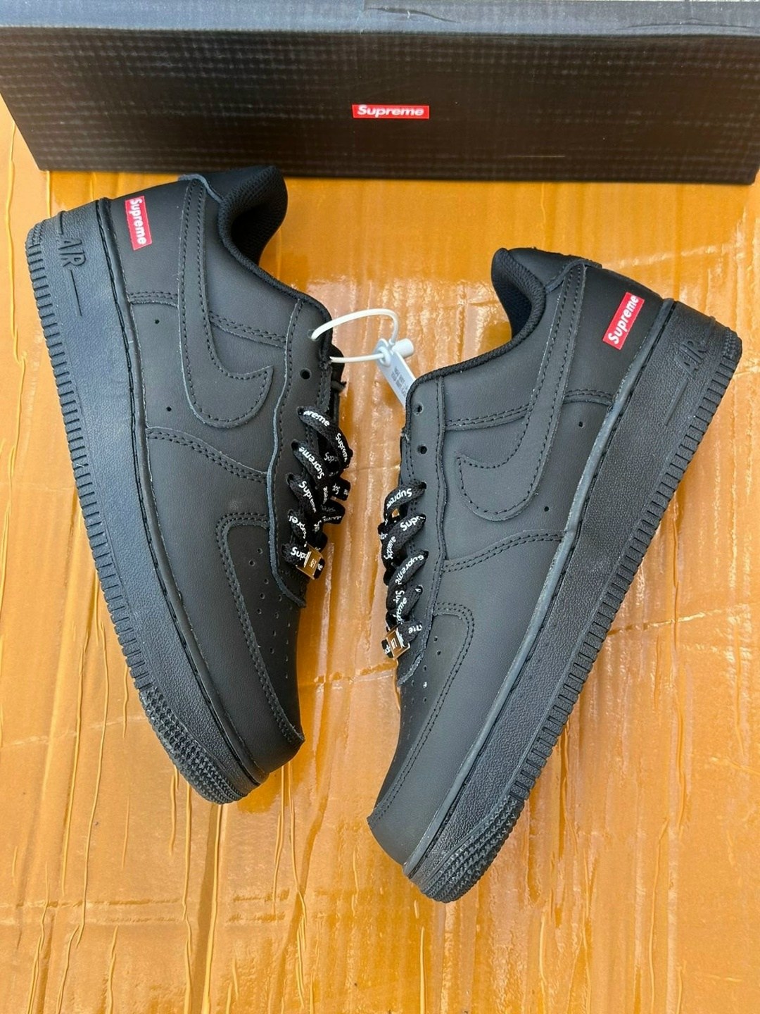 nike air force 1 supreme,nike air force 1 low supreme white,supreme x nike air force 1 low,air force 1 supreme,аир форс суприм