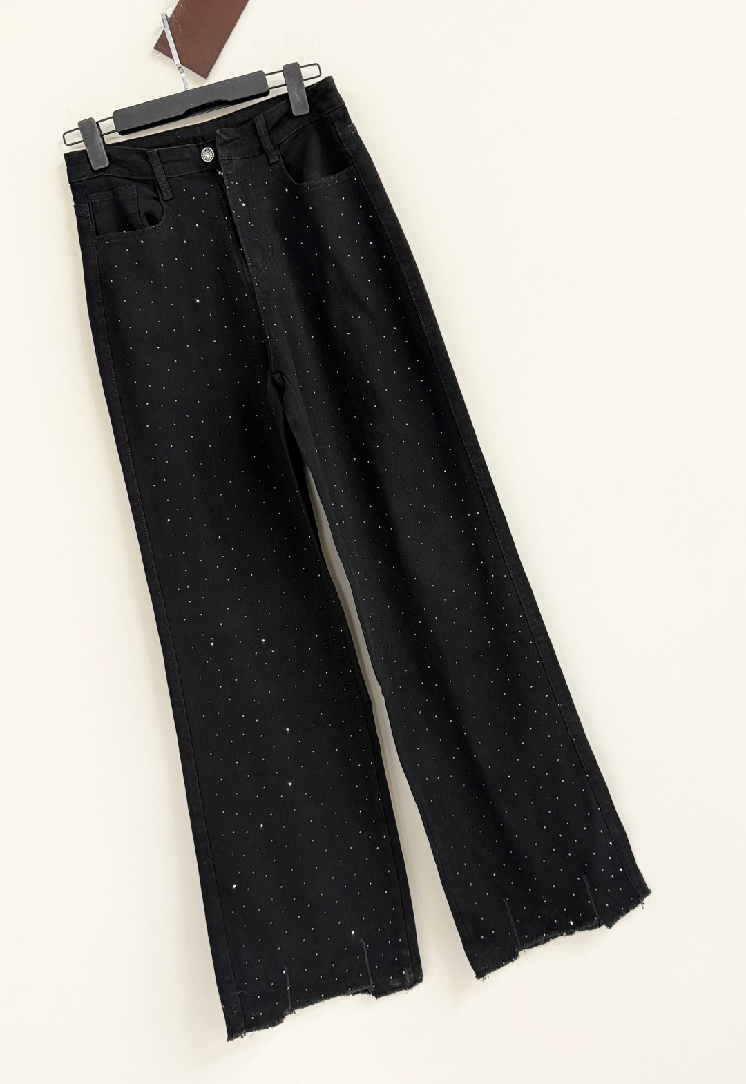 джинсы со стразами,джинсы клеш со стразами h&a collection,джинсы со стразами в золла,джинсы со стразами женские,брюки со стразами