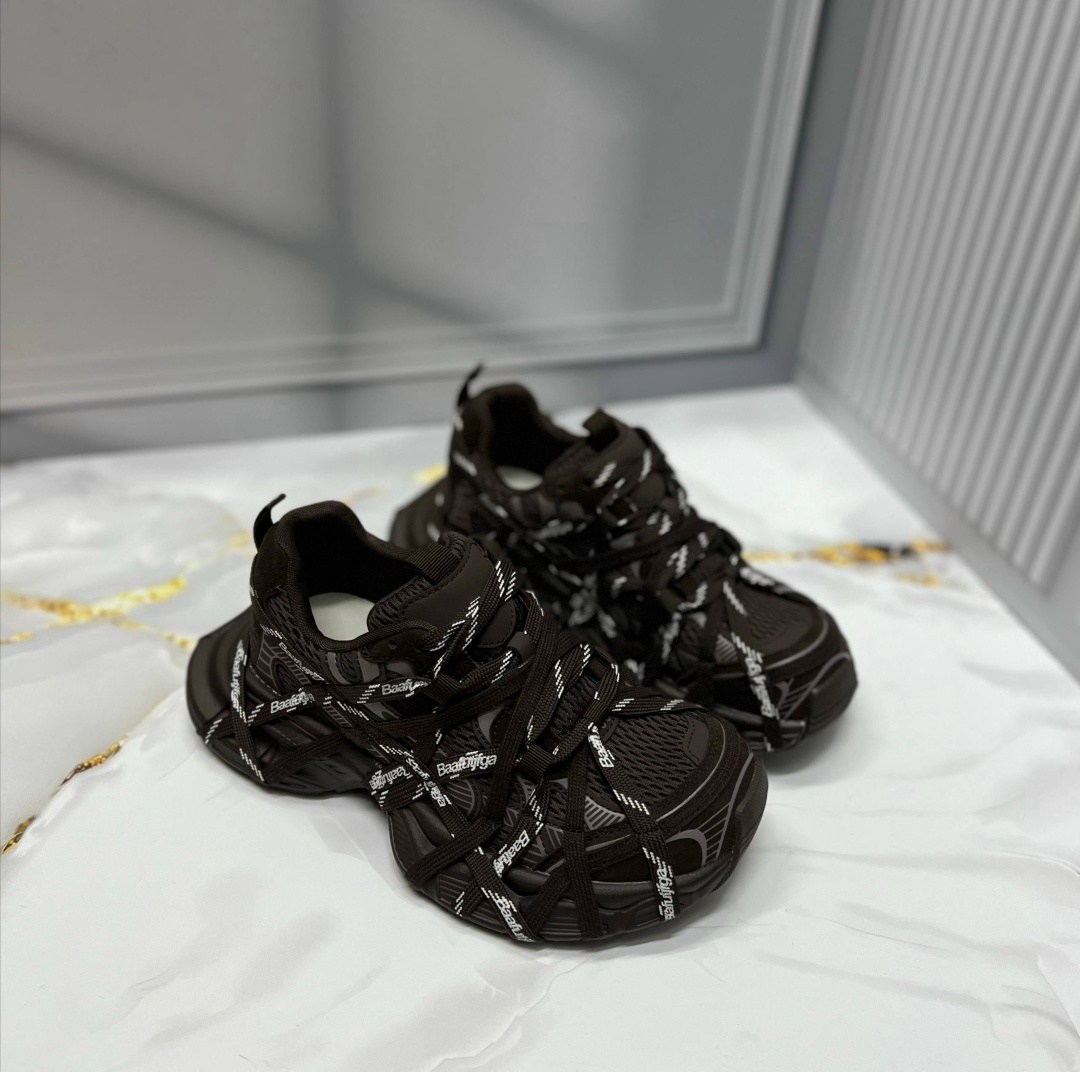 кроссовки 3xl extreme lace массивные на шнуровке balenciaga,кроссовки женские balenciaga,balenciaga кроссовки,кроссовки balenciaga 3 xl,кроссовки balenciaga 3xl