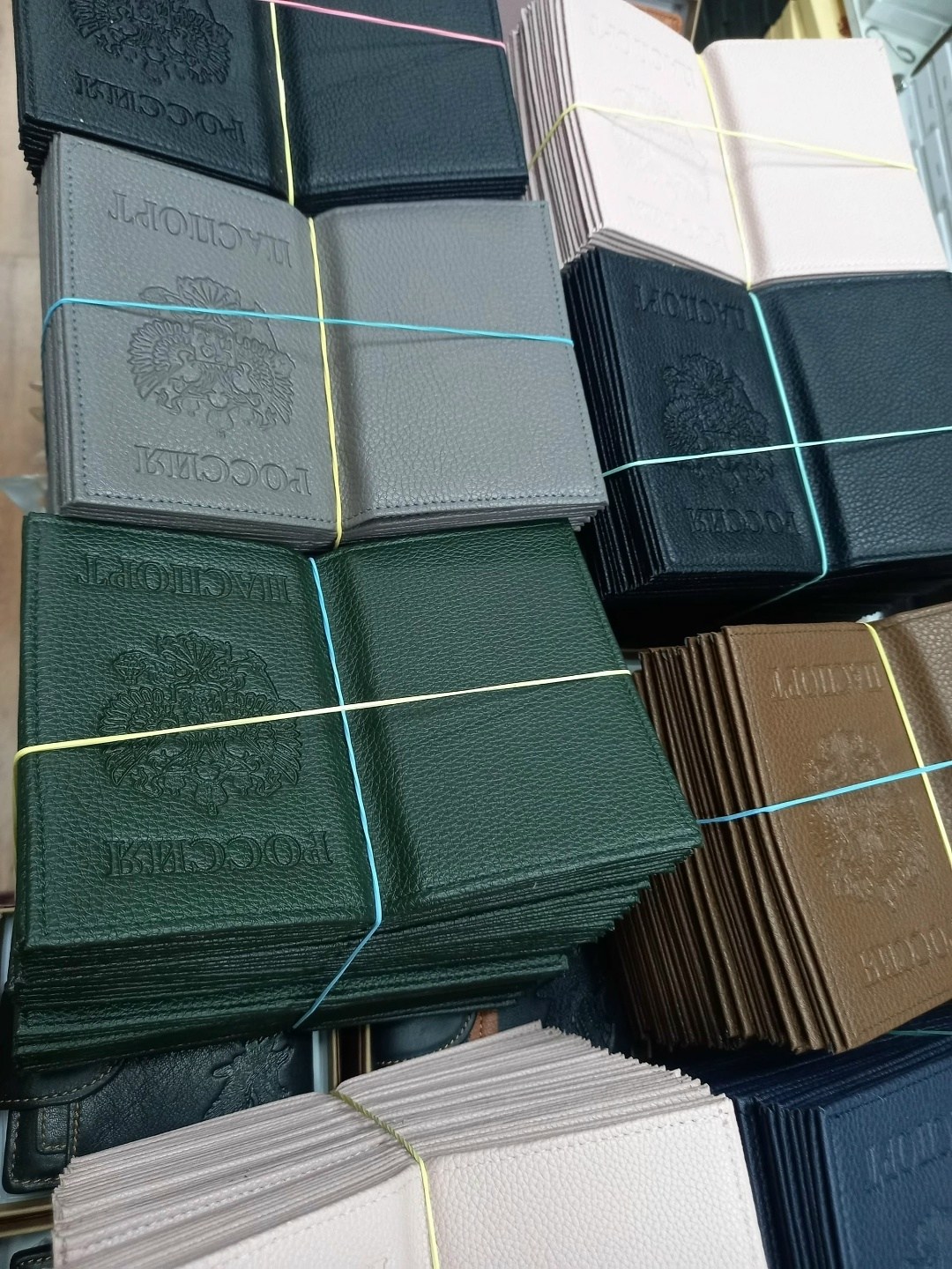 обложка для паспорта из натуральной кожи,обложка для паспорта натуральная кожа,россия обложка для паспорта,обложка для паспорта с гербом,красная обложка для паспорта