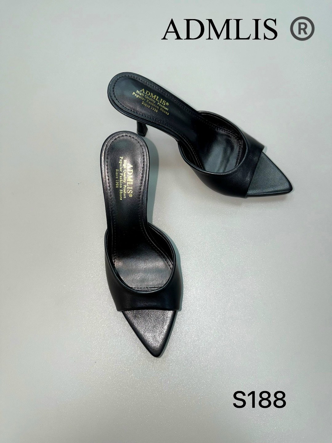 ,босоножки на шпильках,бежевые кожаные босоножки the row на низком каблуке,женская ,женские босоножки