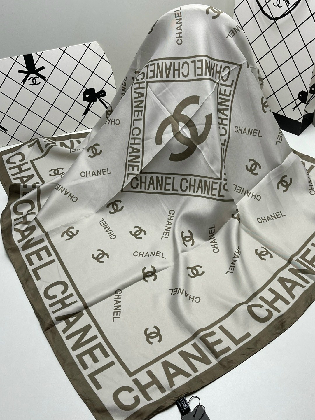 платок chanel,платок шанель черный,брендовый женский платок chanel replica,платки шанель,брендовый платок chanel