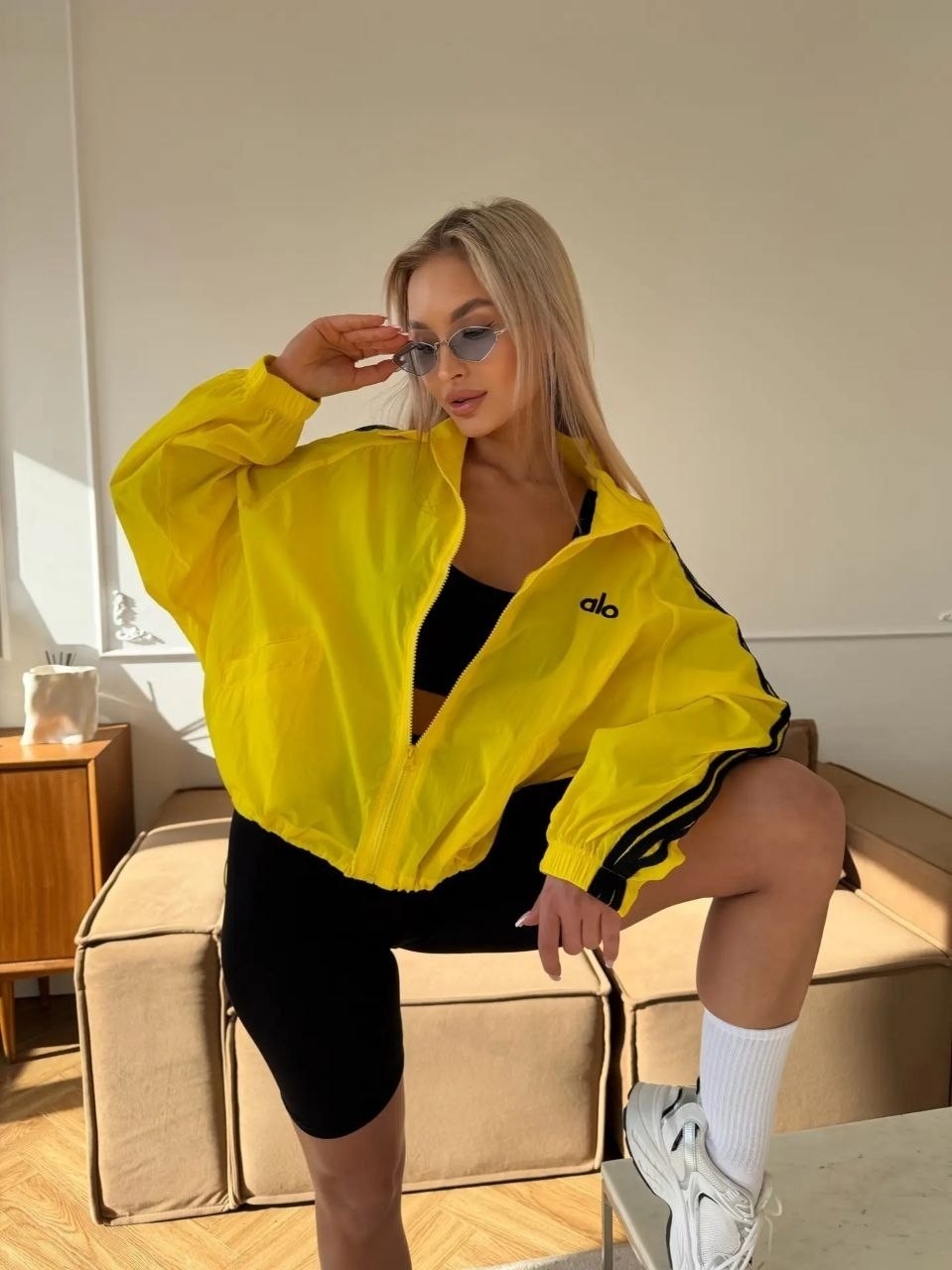 куртка бомбер,спортивная куртка,ветровка женская,куртка женская,куртка бомбер женская