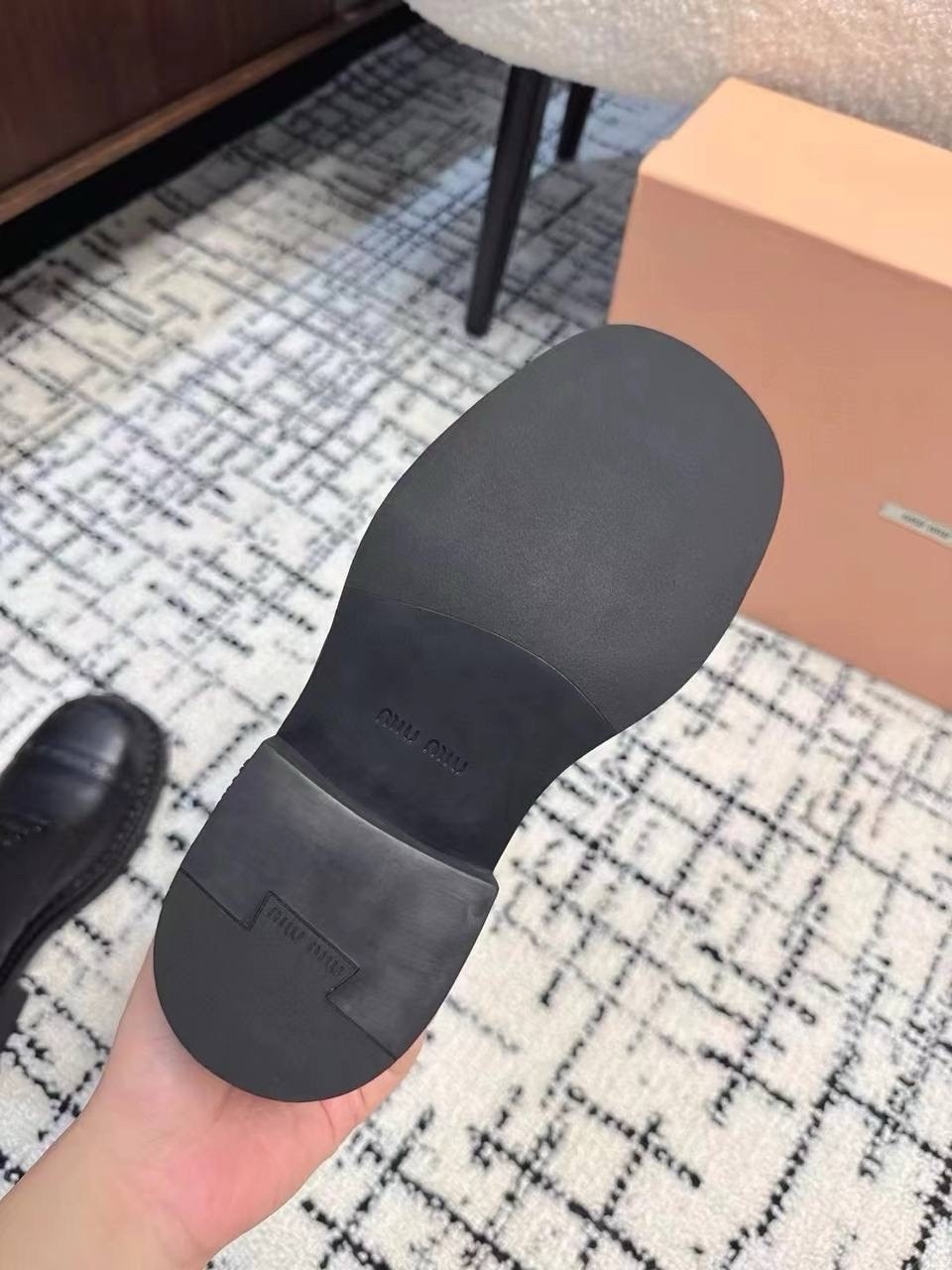 ,байкерские ботинки из натуральной кожи,байкерские ботинки из натуральной кожи женские 2026,модные ботинки,ботинки женские