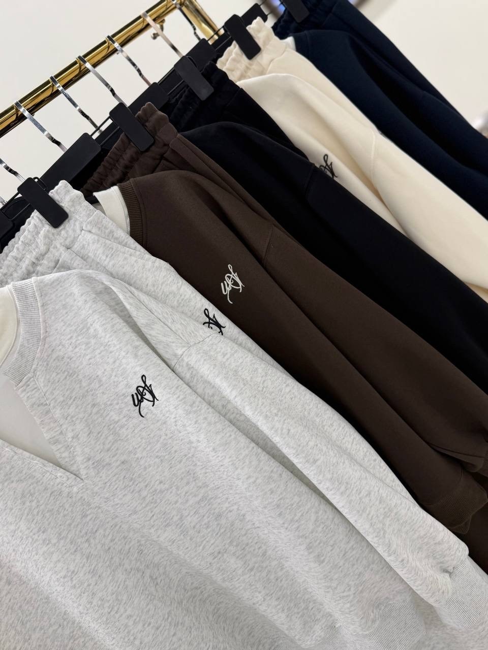 свитшот женская,костюм женский,свитшот однотонный,спортивный костюм повседневный,спортивный костюм