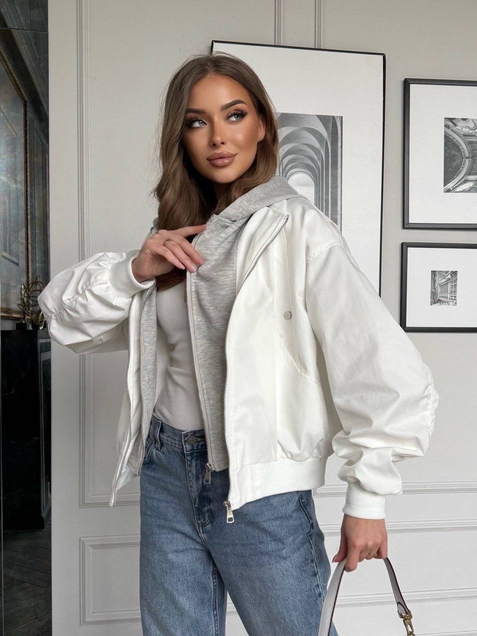 куртка бомбер женская,куртка бомбер,стильная куртка,легкая куртка,женская куртка