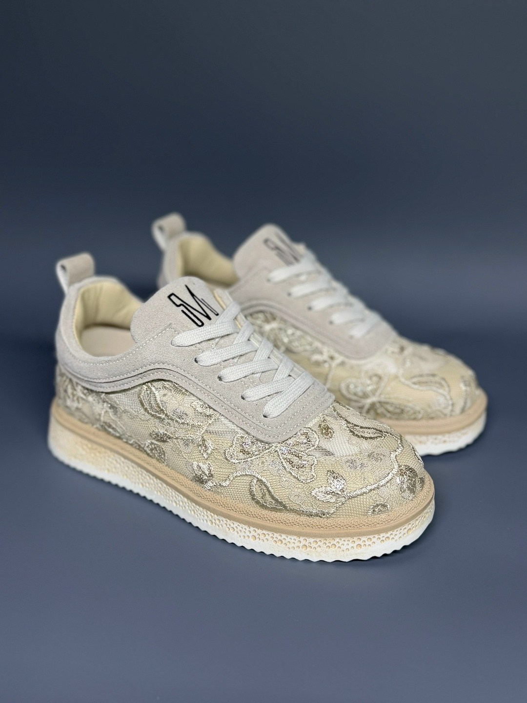 ,женские кроссовки,стильные женские кроссовки,кроссовки saivvila кроссовки,кроссовки повседневные