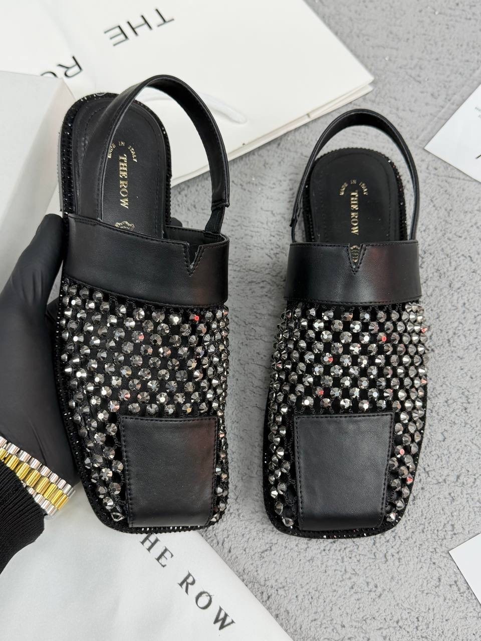 ,женские шлепанцы,модные шлепки,модные шлепанцы,женские босоножки