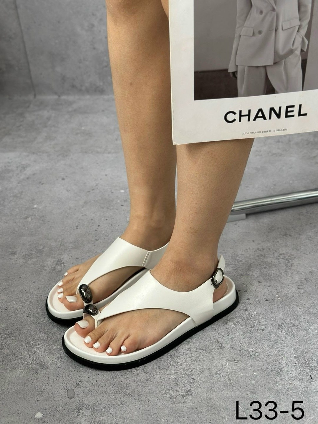шлепанцы женские,,женские сандалии,женские босоножки,белые шлепанцы