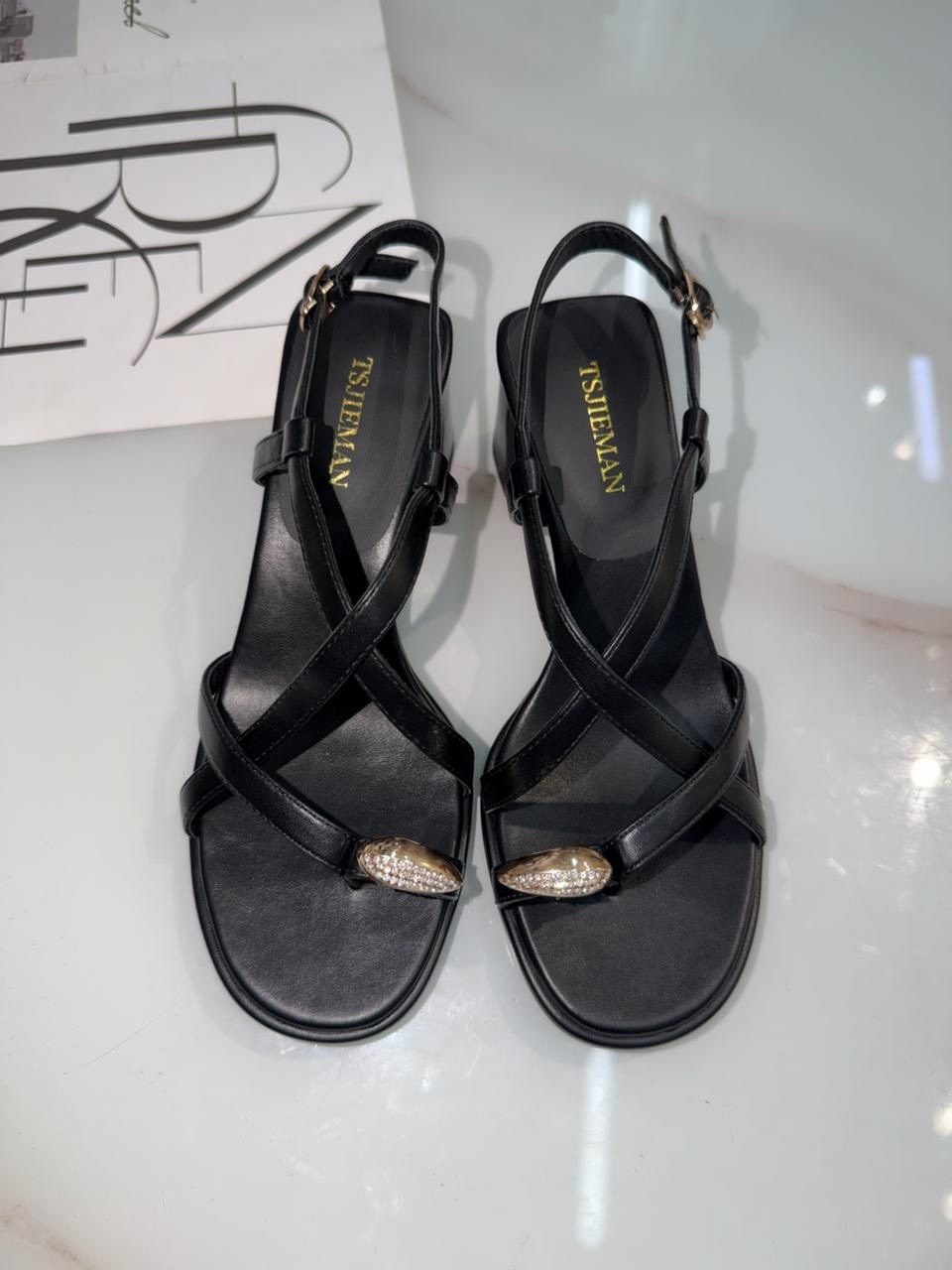 женские босоножки,женские сандалии,,модные босоножки,сандалии