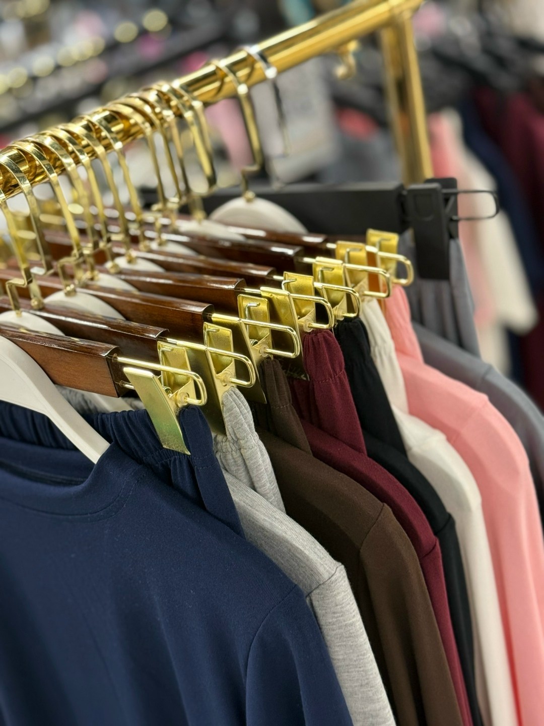 костюм женский,брючный костюм,трикотажный костюм,спортивные костюм,костюм двойка