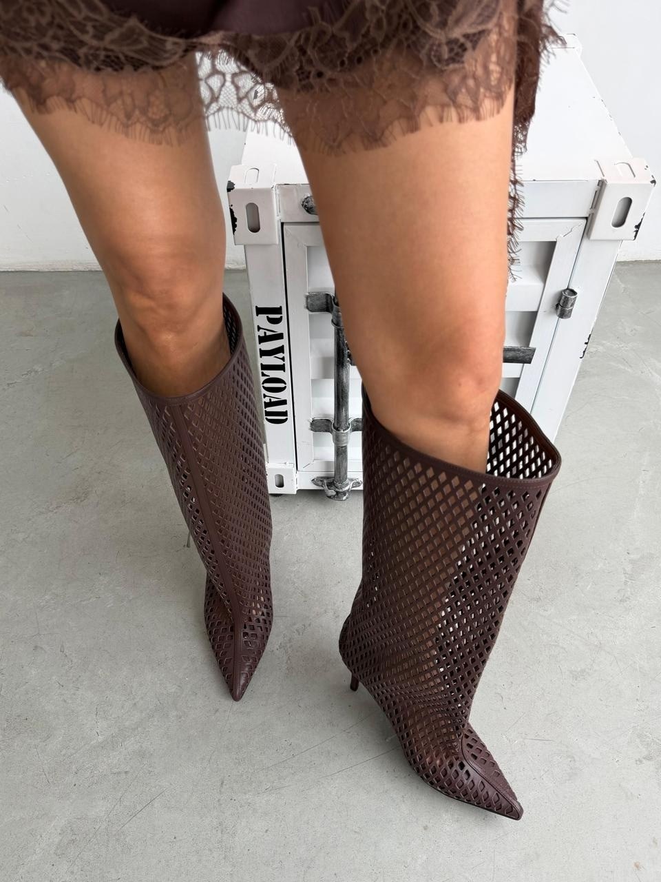 высокие сапоги,сапоги модные,женские сапоги,сапоги сетка,ботильоны сетка