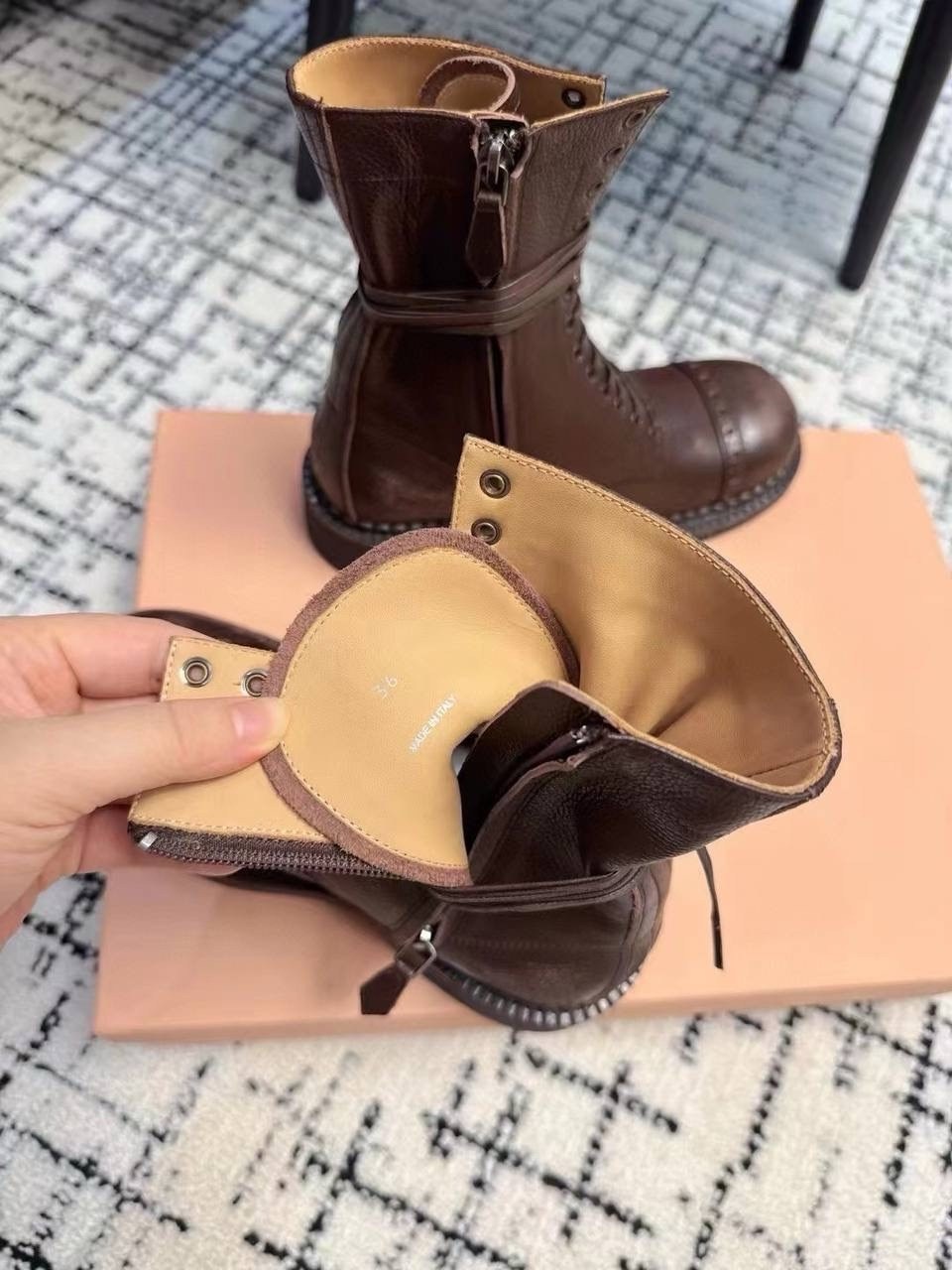 ,байкерские ботинки из натуральной кожи,байкерские ботинки из натуральной кожи женские 2026,модные ботинки,ботинки женские