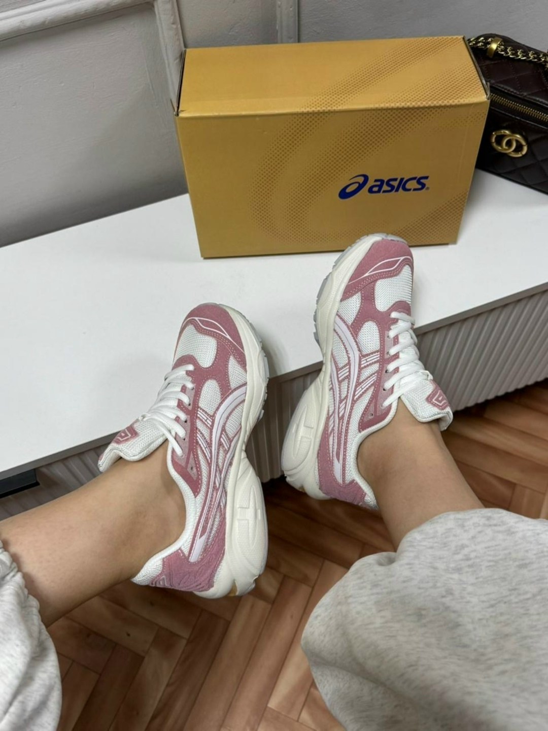кроссовки женские asics,кроссовки asics gel nyc,кроссовки asics gel kahana 8,женские кроссовки,кроссовки asics gel