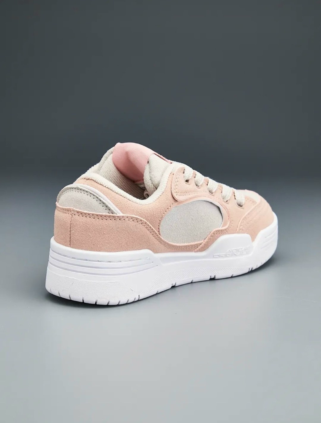 кроссовки,кроссовки эко,,кроссовки adidas,спортивная