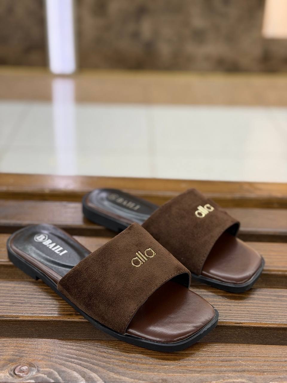 ,тапочки для дома женские,шлепанцы женские,женские шлепки,тапочки модные